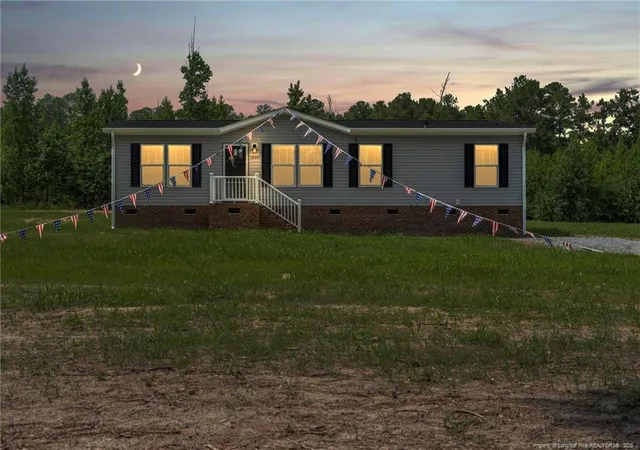 Photo 2 of Manufactured home for sale at 18201 Barnes Brg Rd, Laurinburg, NC 28302 | MLS# 769382 | Listing updated on 2026-09-15