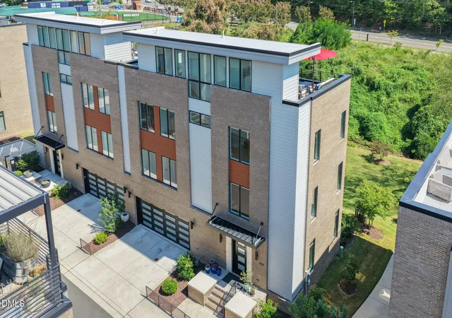 Photo 1 of Sale Pending at 1022 Manor Way #22, Durham, NC 27701 | MLS# 10193089 | Listing updated on 2026-09-25