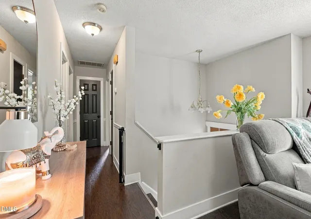 Photo 3 of Single family home for sale at 9 Cairn Ct, Durham, NC 27705 | MLS# 10194343 | Listing updated on 2026-09-23