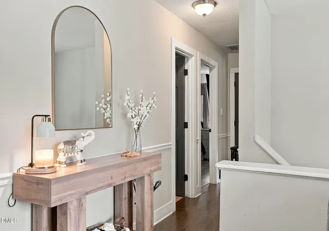 Photo 3 of Single family home for sale at 9 Cairn Ct, Durham, NC 27705 | MLS# 10194343 | Listing updated on 2026-09-23