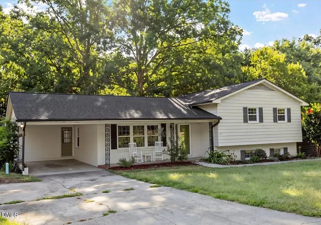 Photo 1 of Single family home for sale at 931 Allister Rd, Durham, NC 27703 | MLS# 10193459 | Listing updated on 2026-10-01