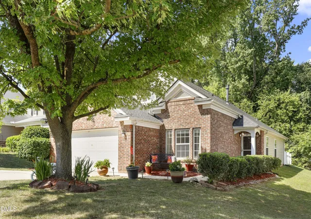 Photo 3 of Single family home for sale at 137 Georgetowne Dr, Clayton, NC 27520 | MLS# 10193034 | Listing updated on 2026-09-21