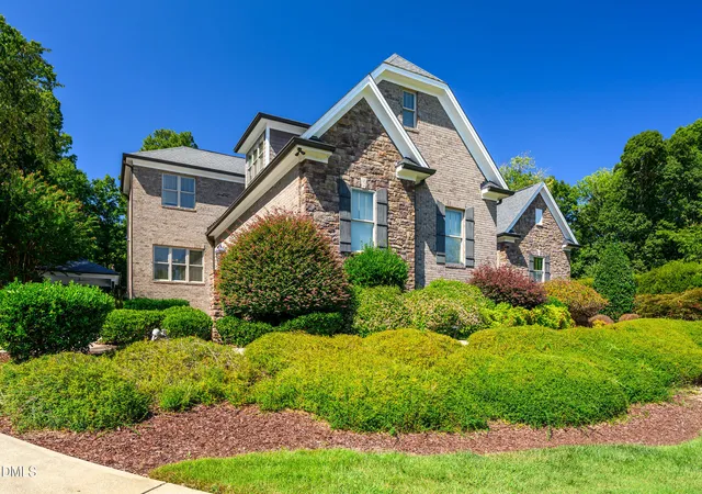 Photo 4 of Single family home for sale at 417 Laurel Knoll Dr, Pittsboro, NC 27312 | MLS# 10193509 | Listing updated on 2026-10-20