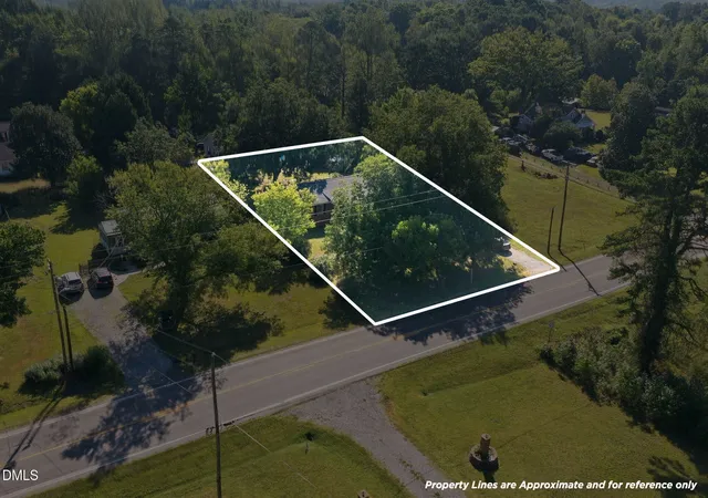 Photo 4 of Single family home for sale at 2975 US Hwy 158 W, Yanceyville, NC 27379 | MLS# 10192858 | Listing updated on 2026-09-15