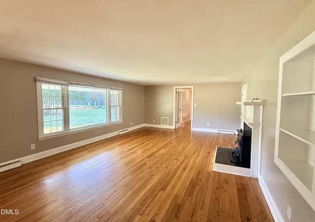 Photo 3 of Single family home for sale at 3920 Oxford Rd, Roxboro, NC 27574 | MLS# 10192882 | Listing updated on 2026-10-08