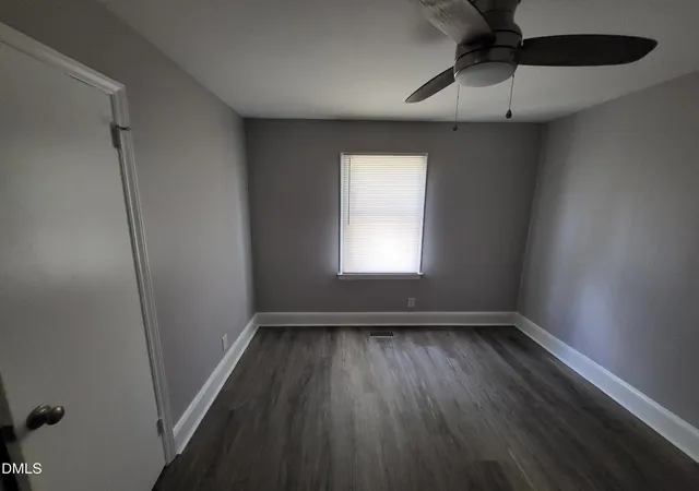 Photo 4 of Single family home for sale at 121 N Elizabeth St, Henderson, NC 27536 | MLS# 10193133 | Listing updated on 2026-09-21