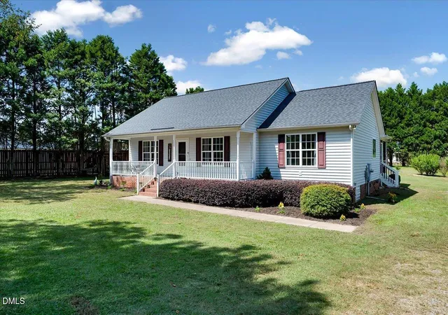 Photo 2 of Single family home for sale at 128 Edmondson Dr, Willow Spring, NC 27592 | MLS# 10193160 | Listing updated on 2026-09-25