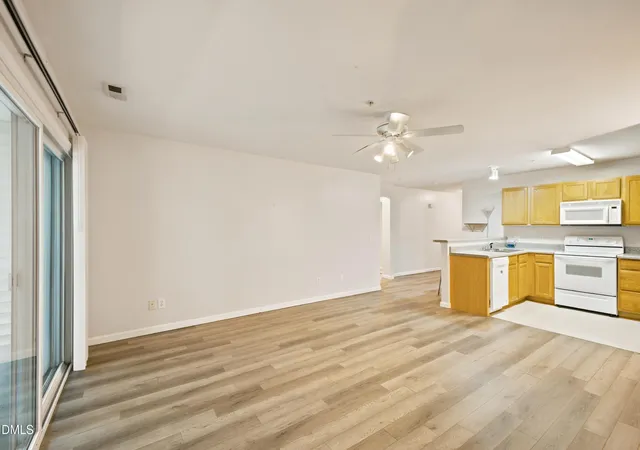 Listing Photo 5 - Condo for sale in building located at 2801 Trailwood Pines Ln, Raleigh, NC 27603