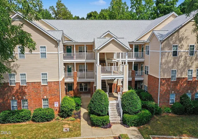 Photo 2 of Condo for sale at 511 Glenolden Ct, Cary, NC 27513 | MLS# 10193164 | Listing updated on 2026-10-02