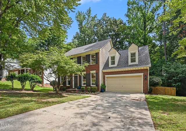 Photo 1 of Sale Pending at 5121 Oakbrook Dr, Durham, NC 27713 | MLS# 10192943 | Listing updated on 2026-09-21