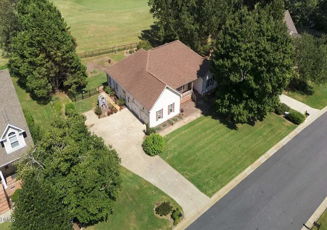 Photo 3 of Single family home for sale at 214 Parkridge Dr, Clayton, NC 27527 | MLS# 10193631 | Listing updated on 2026-09-25