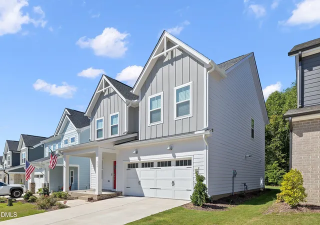 Photo 3 of Single family home for sale at 280 Beacon Dr, Pittsboro, NC 27312 | MLS# 10193575 | Listing updated on 2026-09-18
