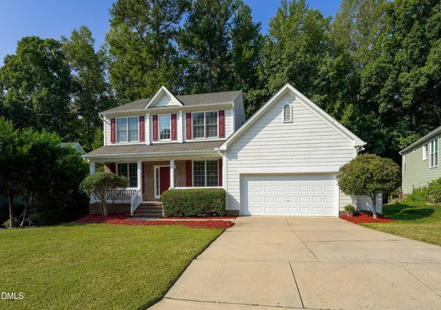 Photo 2 of Single family home for sale at 4720 Alderbrook Ln, Durham, NC 27713 | MLS# 10193807 | Listing updated on 2026-10-05