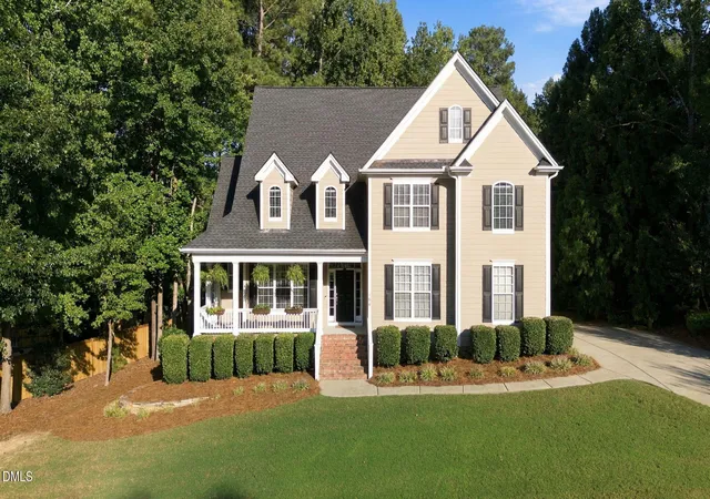 Photo 1 of Sale Pending at 160 Townsend Dr, Clayton, NC 27527 | MLS# 10192999 | Listing updated on 2026-09-16