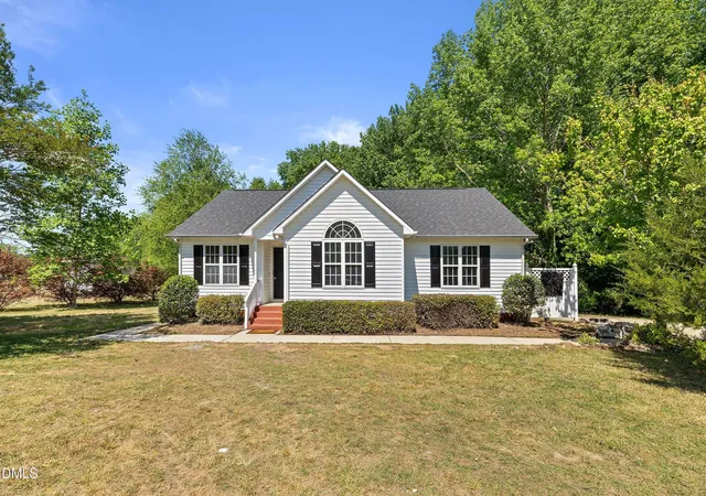 Photo 1 of Single family home for sale at 105 Mccoy Dr, Smithfield, NC 27577 | MLS# 10192972 | Listing updated on 2026-09-16