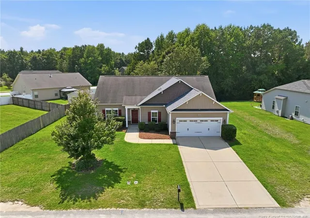 Photo 3 of Single family home for sale at 634 Collinwood Dr, Raeford, NC 28376 | MLS# 768911 | Listing updated on 2026-09-16