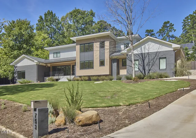 Photo 3 of Sale Pending at 753 Old Ml Rd, Chapel Hill, NC 27514 | MLS# 10193531 | Listing updated on 2026-10-02