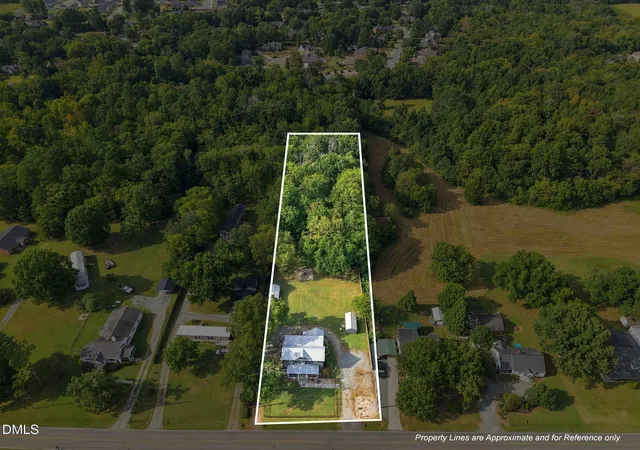 Photo 2 of Single family home for sale at 1406 E Main St, Graham, NC 27253 | MLS# 10193001 | Listing updated on 2026-10-05