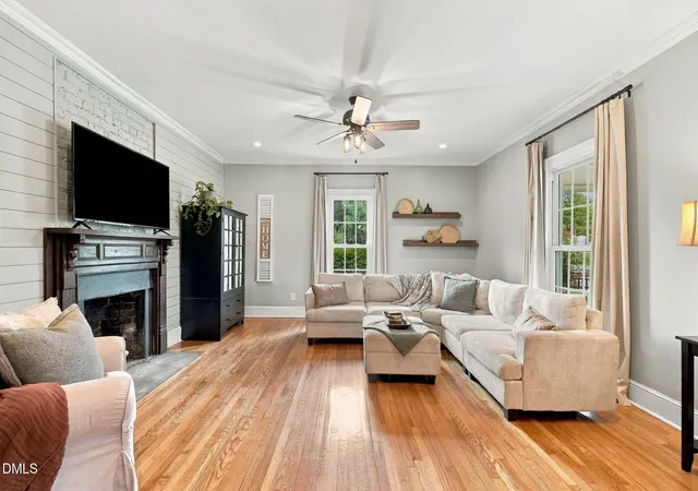 Photo 3 of Single family home for sale at 1406 E Main St, Graham, NC 27253 | MLS# 10193001 | Listing updated on 2026-10-05