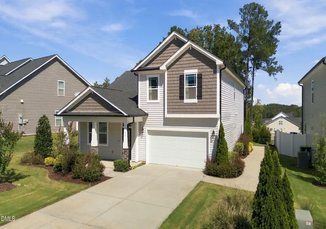 Photo 2 of Single family home for sale at 48 Mallard Loop Dr, Clayton, NC 27527 | MLS# 10193230 | Listing updated on 2026-09-17