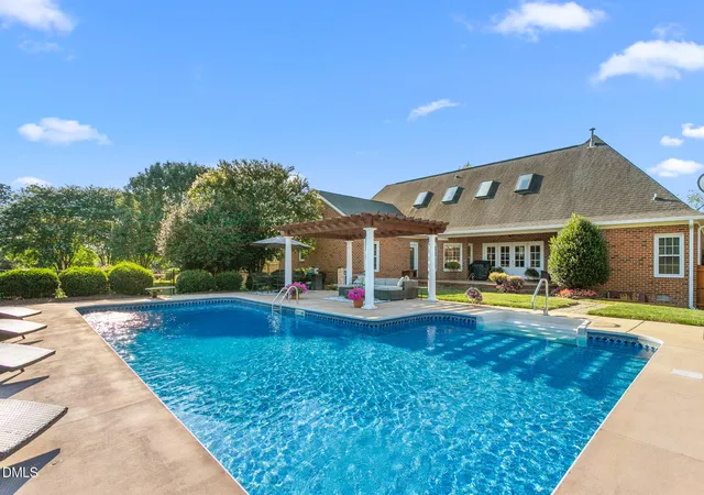 Photo 2 of Single family home for sale at 1473 Altamahaw Union Ridge Rd, Burlington, NC 27217 | MLS# 10193360 | Listing updated on 2026-09-24