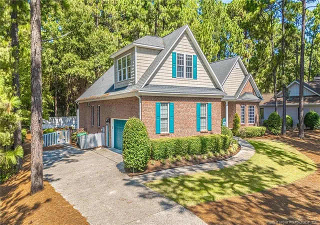 Photo 3 of Single family home for sale at 725 Lake Forest Dr E, Pinehurst, NC 28374 | MLS# 769438 | Listing updated on 2026-10-07