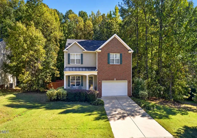 Single family home for sale at 166 River Hills Dr, Clayton, NC 27527 | MLS# 10193601