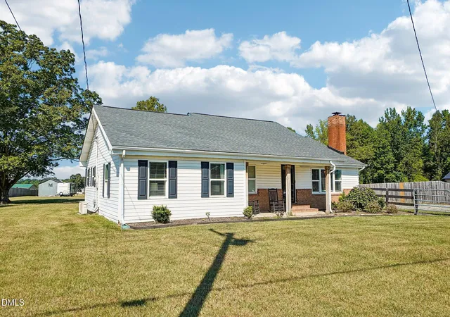 Photo 3 of Single family home for sale at 5829 Christian Light Rd, Fuquay Varina, NC 27526 | MLS# 10193990 | Listing updated on 2026-09-23