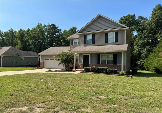 Photo 3 of Single family home for sale at 1129 Fairhaven Trl, Hope Mills, NC 28348 | MLS# 769427 | Listing updated on 2026-09-27