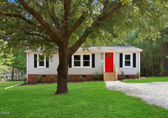 Photo 1 of Manufactured home for sale at 582 Ed Thomas Rd, Cameron, NC 28326 | MLS# 10193827 | Listing updated on 2026-10-05