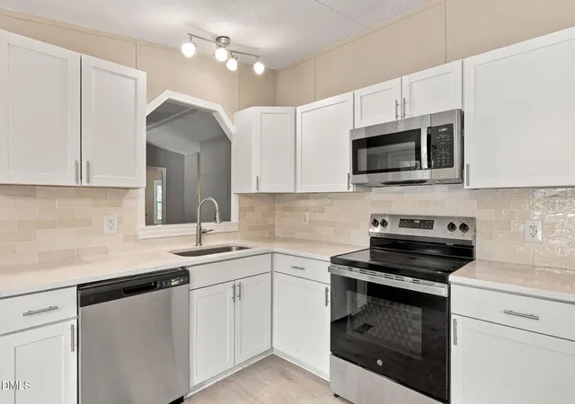 Photo 2 of Manufactured home for sale at 582 Ed Thomas Rd, Cameron, NC 28326 | MLS# 10193827 | Listing updated on 2026-10-05