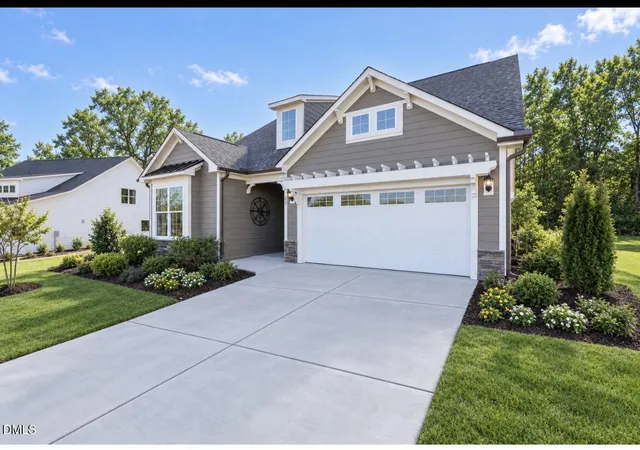 Photo 2 of Single family home for sale at 40 Ivy Ridge Way, Youngsville, NC 27596 | MLS# 10193909 | Listing updated on 2026-09-20