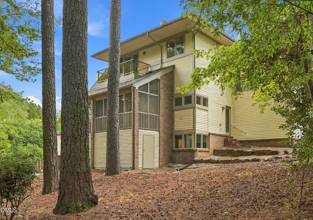 Photo 3 of Single family home for sale at 106 Wheatsbury Dr, Cary, NC 27513 | MLS# 10193101 | Listing updated on 2026-10-04