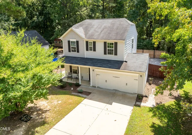 Photo 2 of Sale Pending at 117 Stephenson Dr, Smithfield, NC 27577 | MLS# 10193708 | Listing updated on 2026-10-02