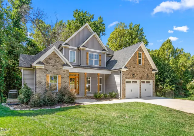 Photo 2 of Sale Pending at 1115 Windham Ct, Mebane, NC 27302 | MLS# 10193103 | Listing updated on 2026-09-28
