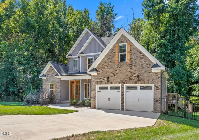 Photo 3 of Sale Pending at 1115 Windham Ct, Mebane, NC 27302 | MLS# 10193103 | Listing updated on 2026-09-28