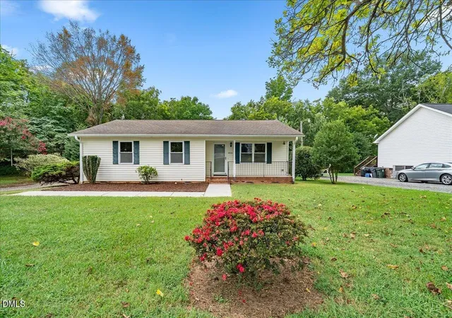 Photo 1 of Single family home for sale at 804 Raleigh St, Oxford, NC 27565 | MLS# 10193141 | Listing updated on 2026-10-06