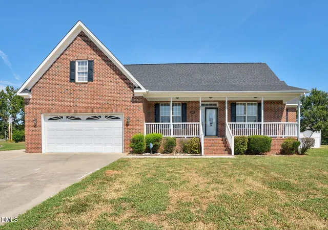 Photo 3 of Single family home for sale at 1801 Sylvia Ct Se, Wilson, NC 27893 | MLS# 10193203 | Listing updated on 2026-10-05