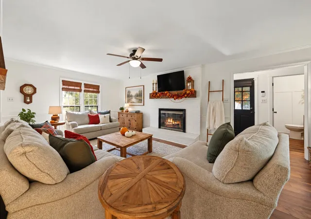Photo 3 of Sale Pending at 8312 Druids Ln, Raleigh, NC 27613 | MLS# 10193237 | Listing updated on 2026-09-30