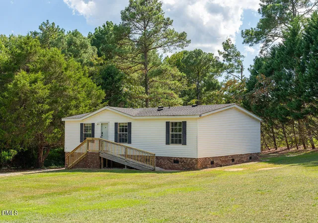 Photo 3 of Single family home for sale at 3199 Nc 55, Coats, NC 27521 | MLS# 10193276 | Listing updated on 2026-09-23