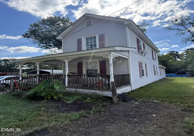 Photo 1 of Single family home for sale at 204 E Canal St, Aulander, NC 27805 | MLS# 10193542 | Listing updated on 2026-09-24