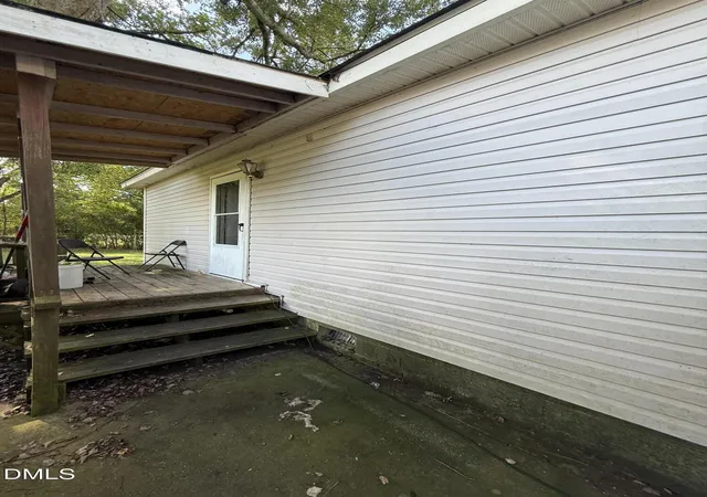 Photo 4 of Single family home for sale at 204 E Canal St, Aulander, NC 27805 | MLS# 10193542 | Listing updated on 2026-09-24