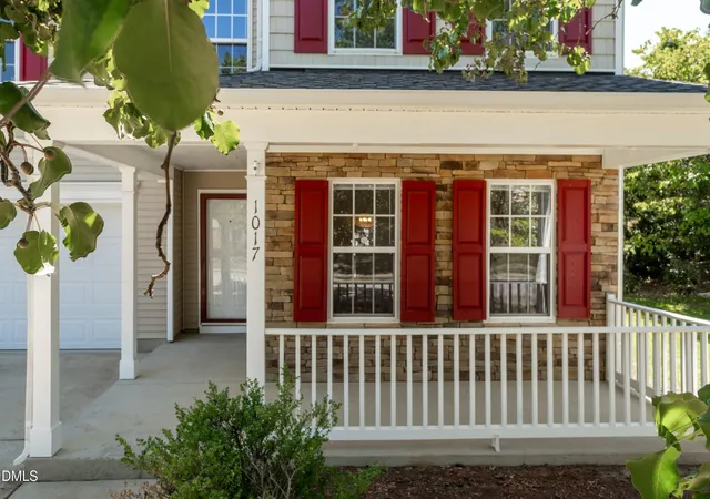 Photo 2 of Single family home for sale at 1017 Breeze Ln, Clayton, NC 27520 | MLS# 10193748 | Listing updated on 2026-10-02