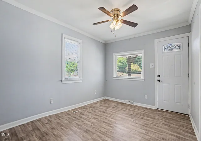 Photo 3 of Single family home for sale at 501 Apple St, Burlington, NC 27217 | MLS# 10193369 | Listing updated on 2026-09-29