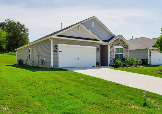 Photo 2 of Single family home for sale at 664 Starfall Rd, Graham, NC 27253 | MLS# 10193533 | Listing updated on 2026-10-07