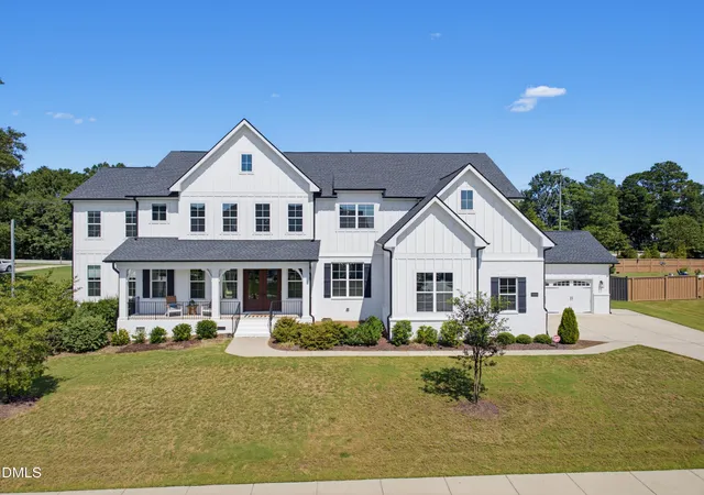 Photo 2 of Sale Pending at 3506 Diamond Leaf Ct, Apex, NC 27502 | MLS# 10193436 | Listing updated on 2026-10-17