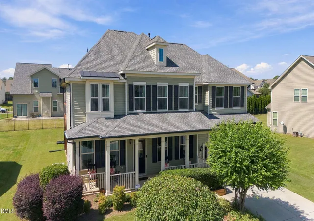 Photo 3 of Single family home for sale at 906 Avalon Dr, Mebane, NC 27302 | MLS# 10193671 | Listing updated on 2026-09-19