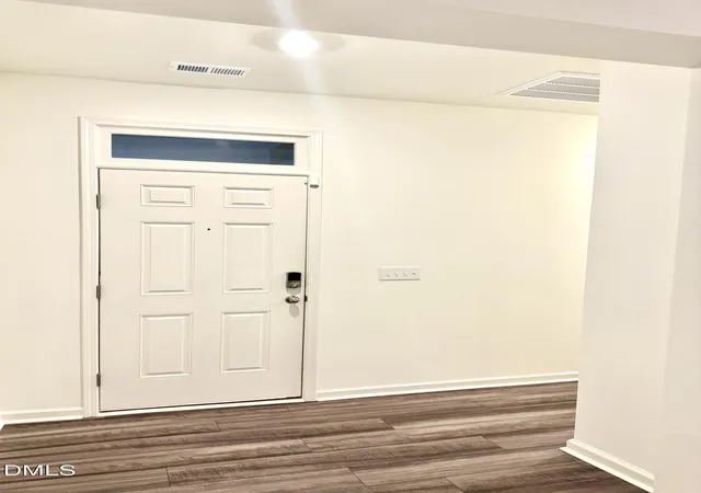Photo 3 of Single family home for sale at 200 Chestnut Oak Ln, Lillington, NC 27546 | MLS# 10193434 | Listing updated on 2026-09-18