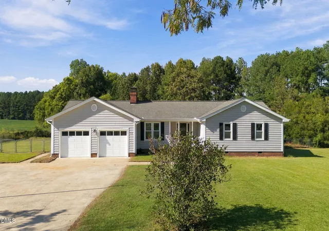Photo 1 of Single family home for sale at 952 Pony Farm Rd, Clayton, NC 27520 | MLS# 10193694 | Listing updated on 2026-10-04