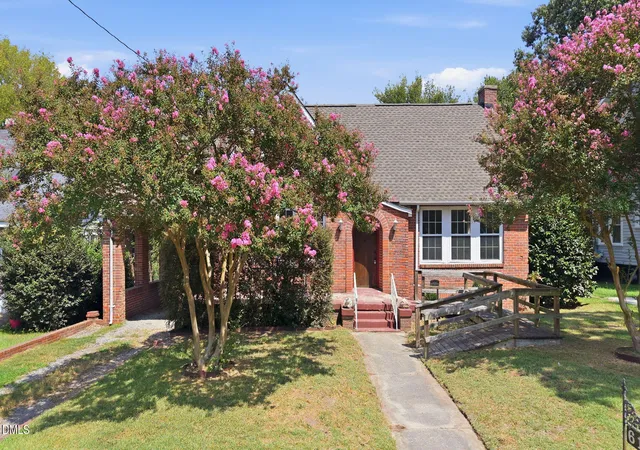 Photo 2 of Single family home for sale at 612 Eastern Ave, Rocky Mount, NC 27801 | MLS# 10193442 | Listing updated on 2026-10-06